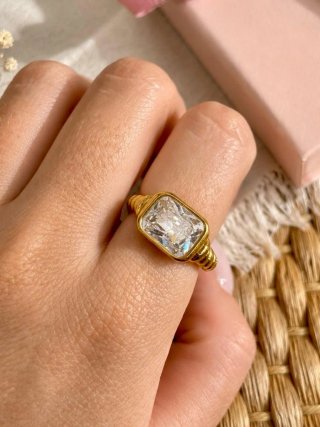 Anillo acero con baño de oro y Swarovski Elements