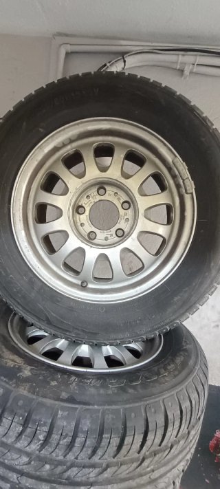 Llantas 5x120 con neumáticos 225/60R15 96V