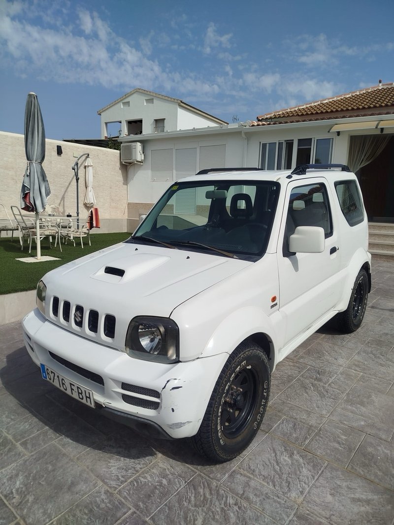 Suzuki Jimny 2006 - foto 1