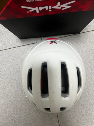 Casco de bici blanco