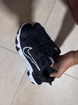 Nike React Zapatillas Negras y Blancas