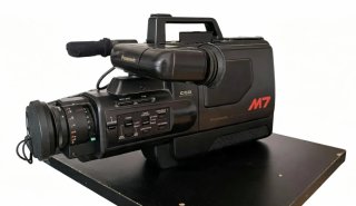 Cámara video retro 03 Panasonic M7 (NV-M7)
