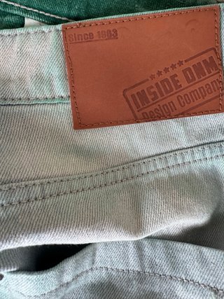 Bermudas vaqueras desgastadas