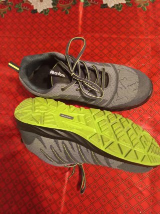 Zapatos de seguridad Manibac grises