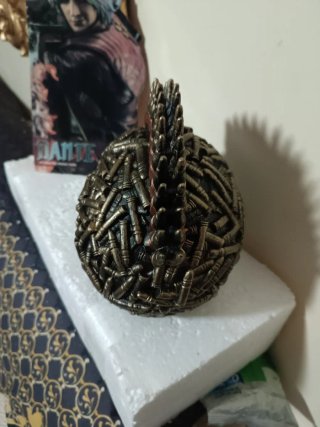 Figura Calavera Hecha de Balas 22cm aproximadament
