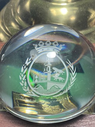 Pisapapeles Cristal Escudo Villa de Bilbao Vintage