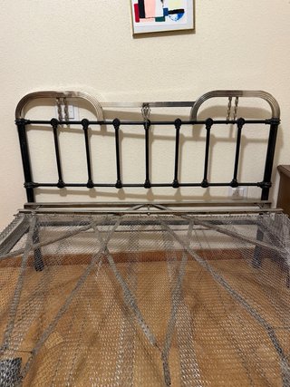Cama antigua hierro y bronce con somier
