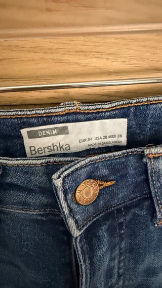 Pantalón corto vaquero Bershka Talla 34