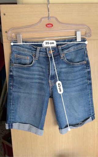 Pantalón corto vaquero Bershka Talla 34
