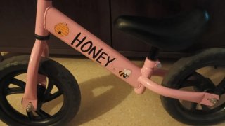 Bicicleta de equilibrio rosa Honey