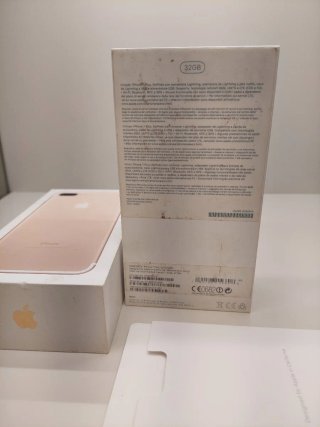 Caja iPhone 7 Plus Dorado