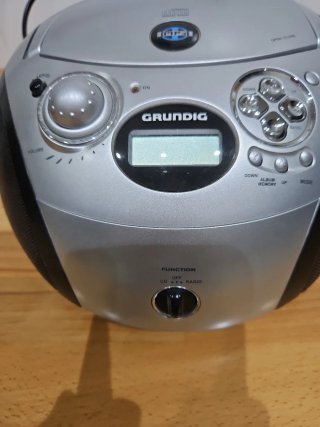 Radio CD Grundig
