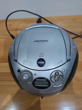 Radio CD Grundig