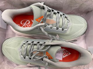 Nike ACG Pegasus Trail Verde Naranja