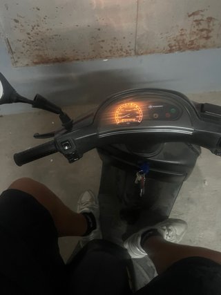 Piaggio Zip Scooter Negra