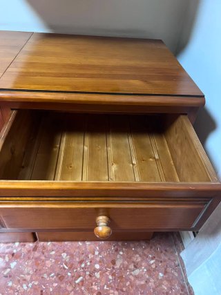Mueble de madera provenzal