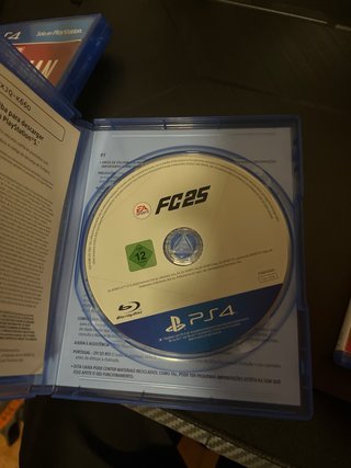 Lote 3 Juegos PS4: Spider-Man, FIFA 25 y 20