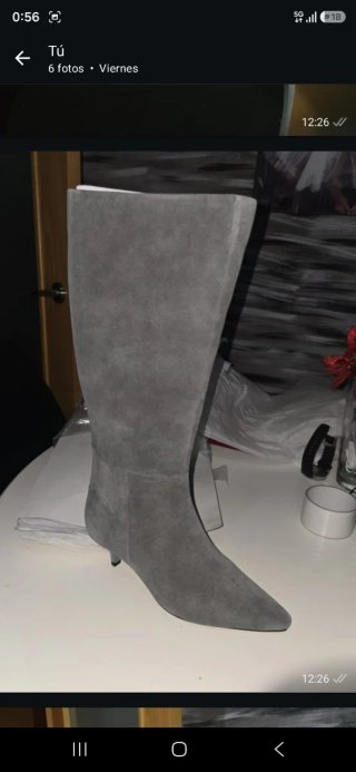 Botas de piel auténtica grises