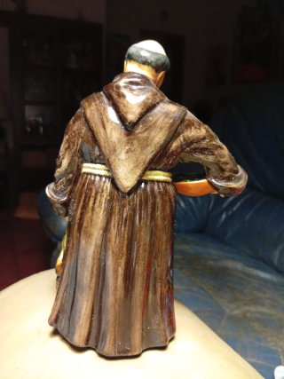 Figura Royal Doulton Monje Porcelana