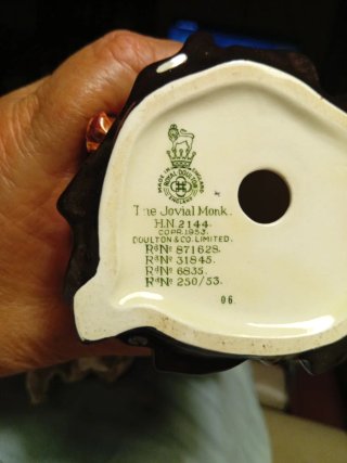 Figura Royal Doulton Monje Porcelana