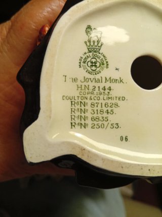 Figura Royal Doulton Monje Porcelana