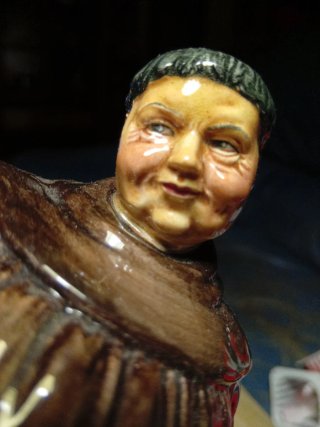 Figura Royal Doulton Monje Porcelana