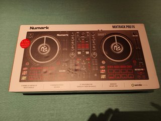 Controladora DJ Numark Mixtrack Pro FX
