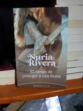 Libro Pasa la Noche Conmigo Megan Maxwell