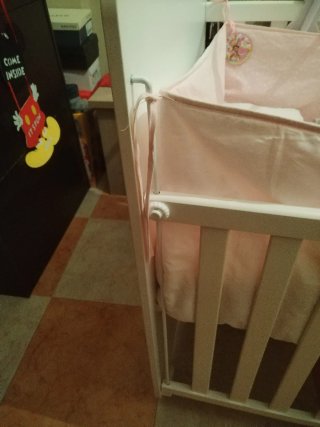 Cuna infantil con diseño