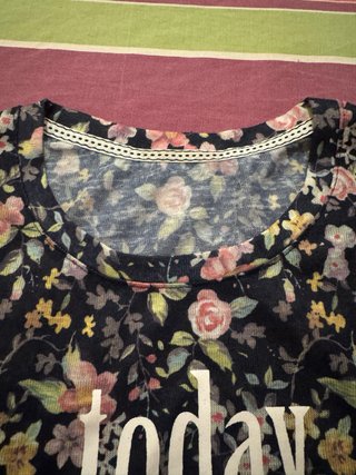 Camiseta floral Today will be awesome