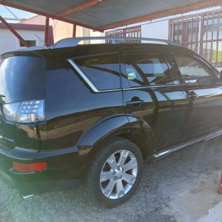 Mitsubishi Outlander 2010