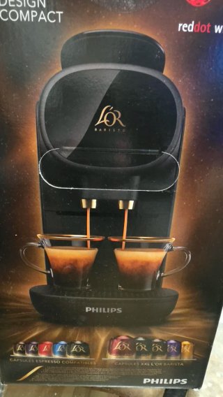 Cafetera nespresso capsulas LOR Barista Negra