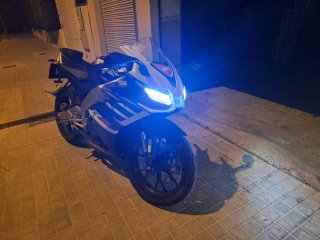 Aprilia RS 125 4T Azul/Blanco Es de noviembre 2024