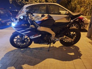 Aprilia RS 125 4T Azul/Blanco Es de noviembre 2024