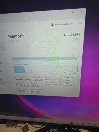 PC Gamer con luces RGB