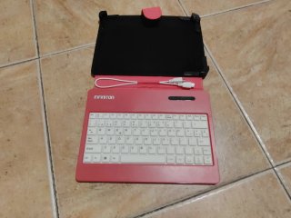 Estuche INFINITON con Teclado Rosa