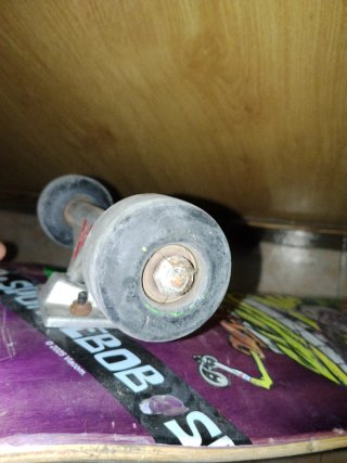 Skate completo morado con diseño
