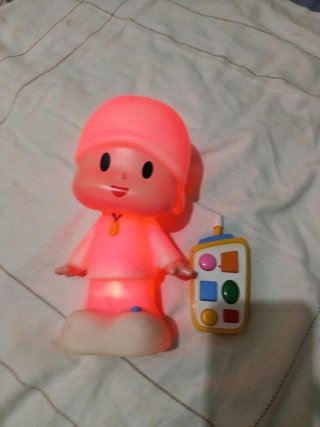 Pocoyó Luminoso con Mando