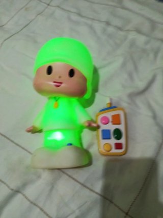 Pocoyó Luminoso con Mando