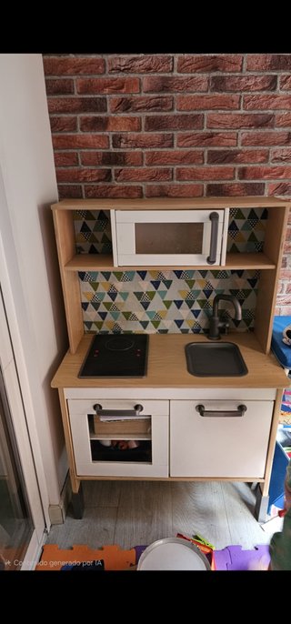 Cocinita de madera