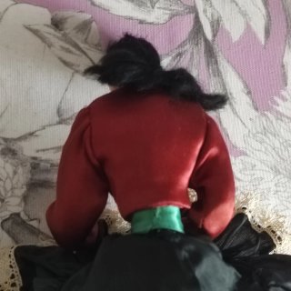 Muñeca folclórica vintage años 60