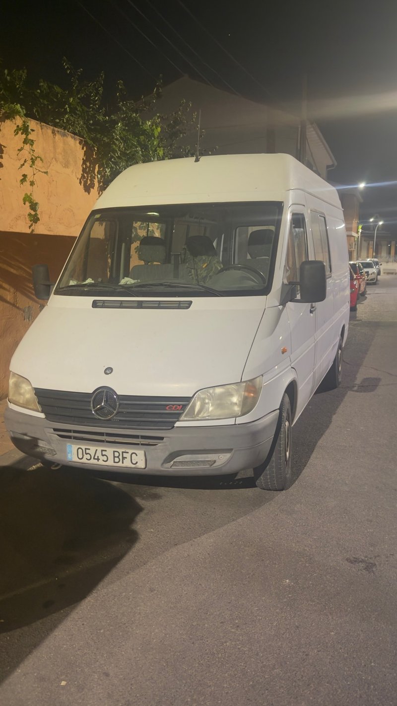 Mercedes-Benz Sprinter 2002 - foto 1