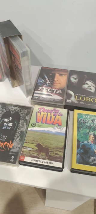 Vendo lote de 15 películas originales VHS