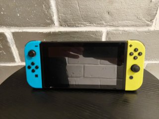 Nintendo Switch Joy-Cons Azul y Amarillo