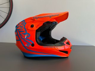 Capacete Troy Lee Designs GP Volt Laranja/Azul