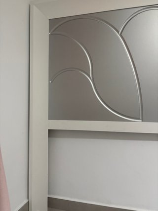 Cabecero de metal y madera