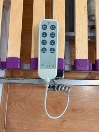 Cama Ortopédica Eléctrica y Grúa