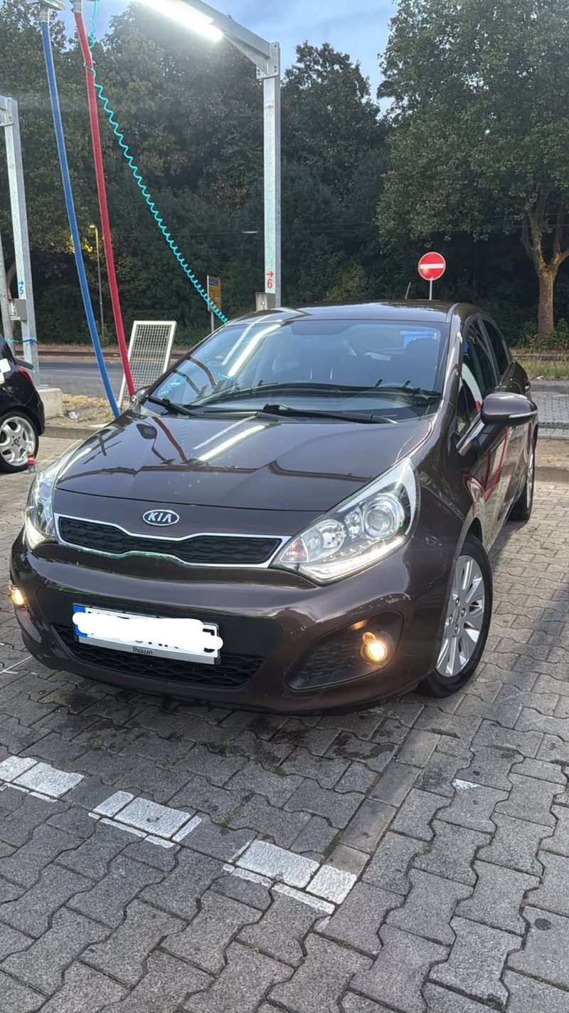 KIA Rio 2013 - foto 1