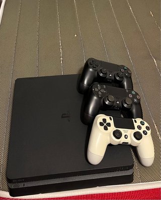 PS4 (PlayStation 4) Negra