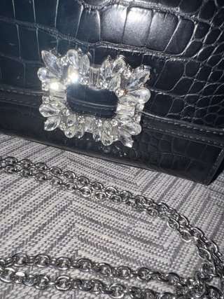 Bolso Joya Bershka Negro y Plateado